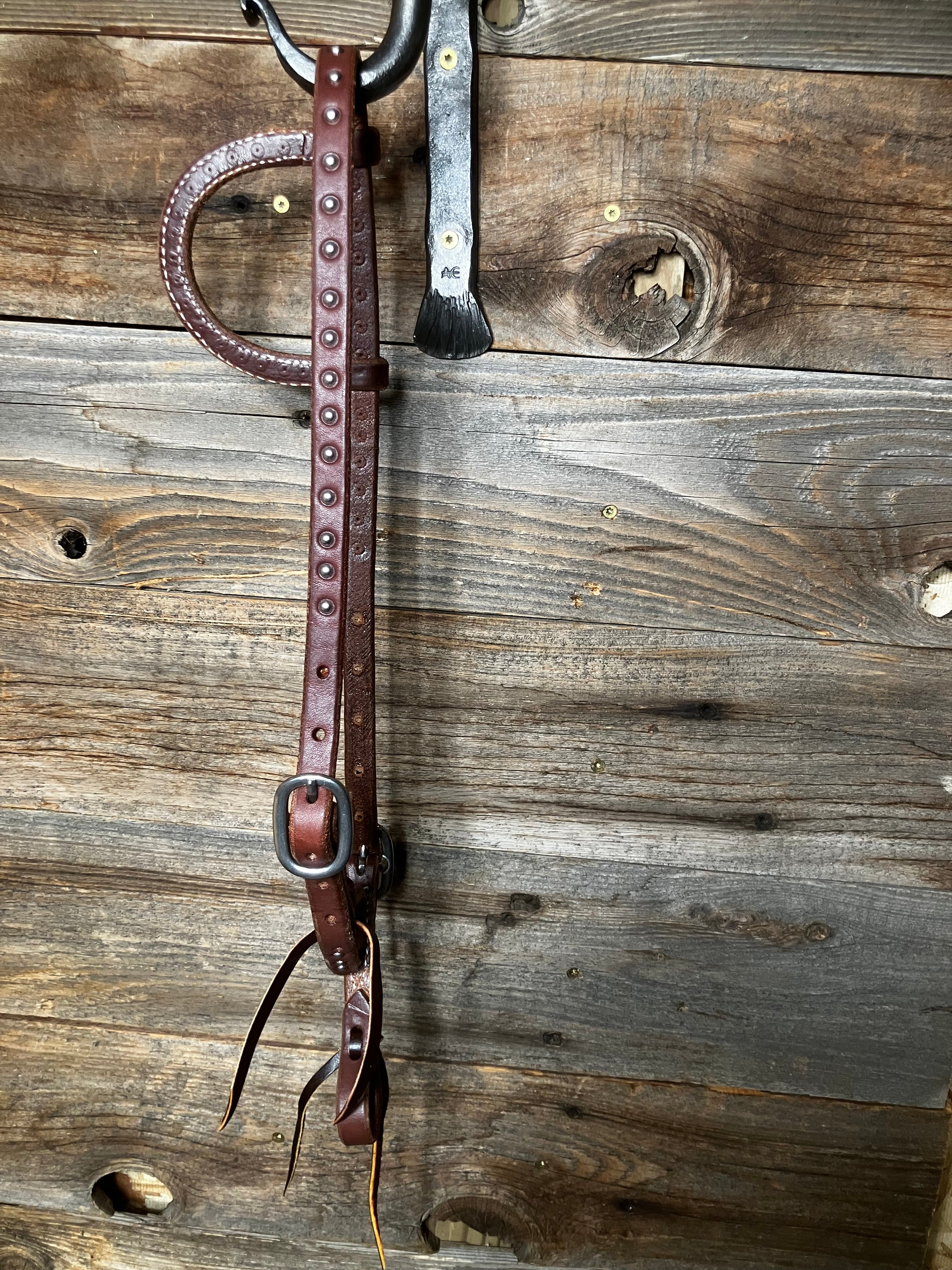 Dotted single ear headstall