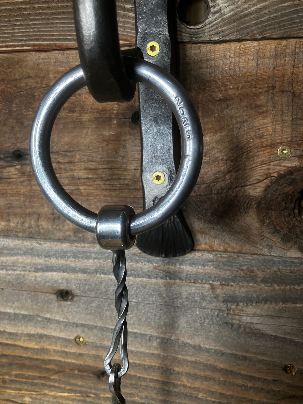 Twisted snaffle