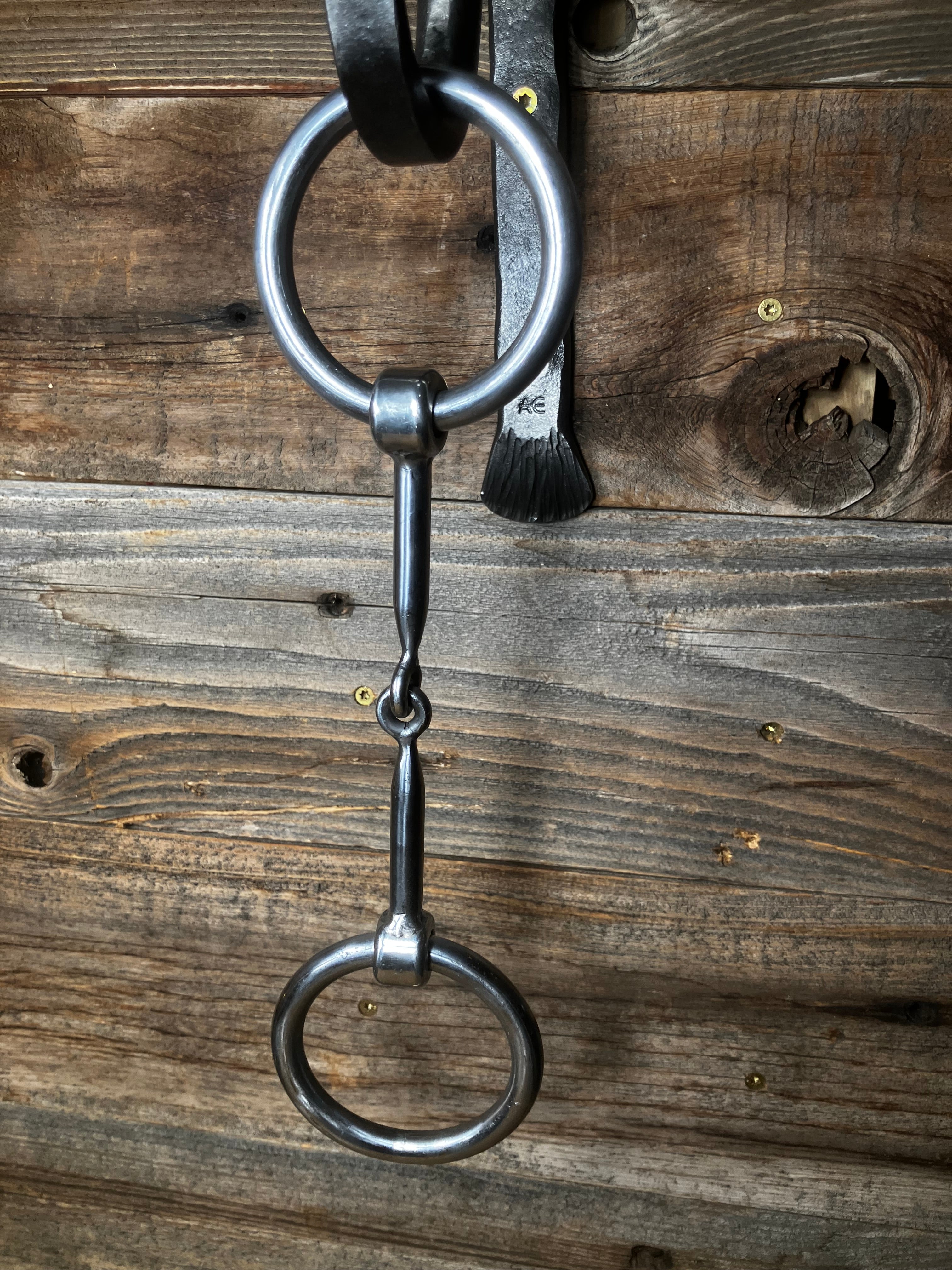 Straight smooth snaffle