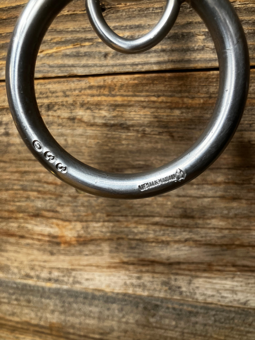 Locked ring straight smooth snaffle