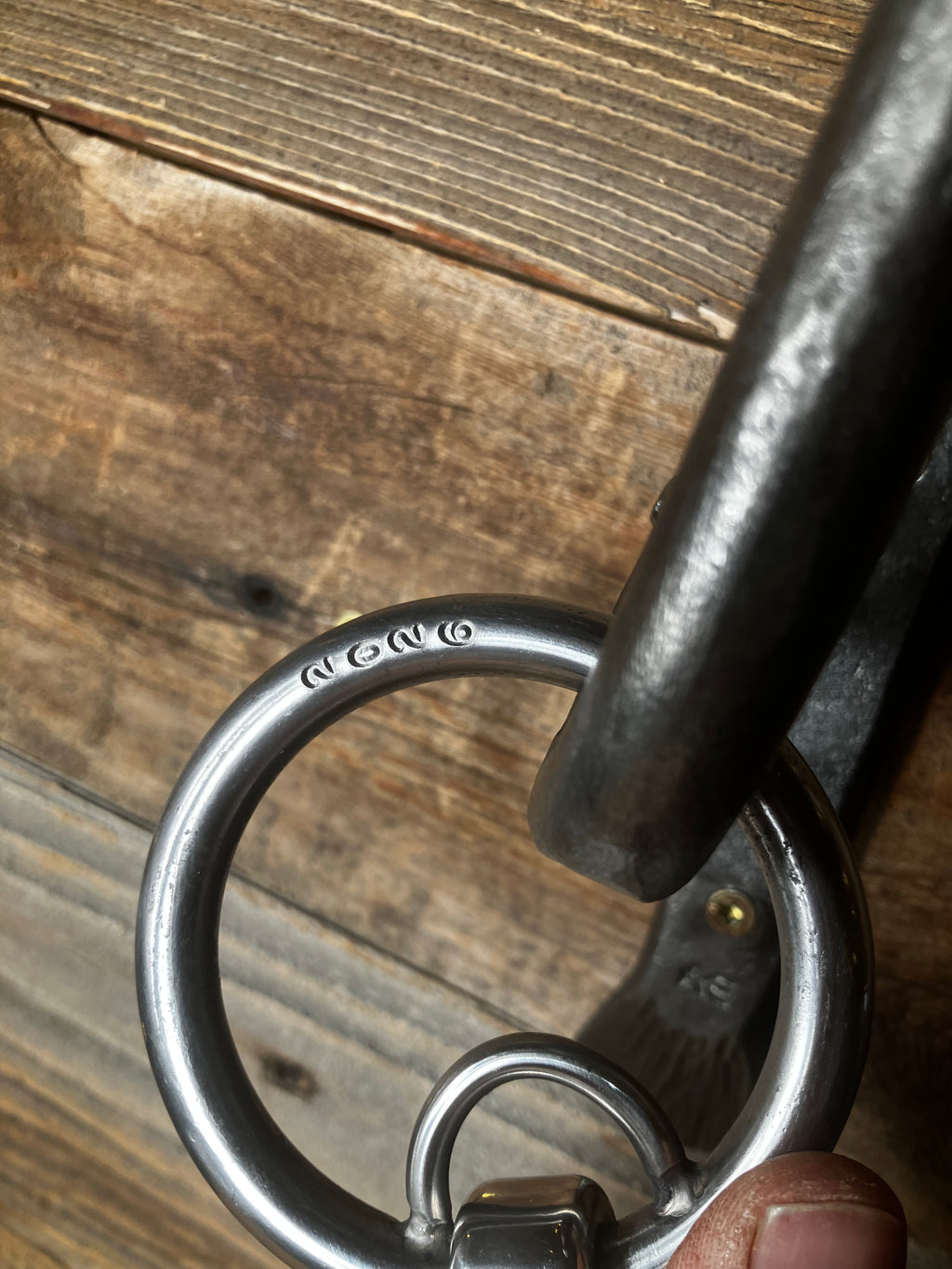 Locked ring straight smooth snaffle
