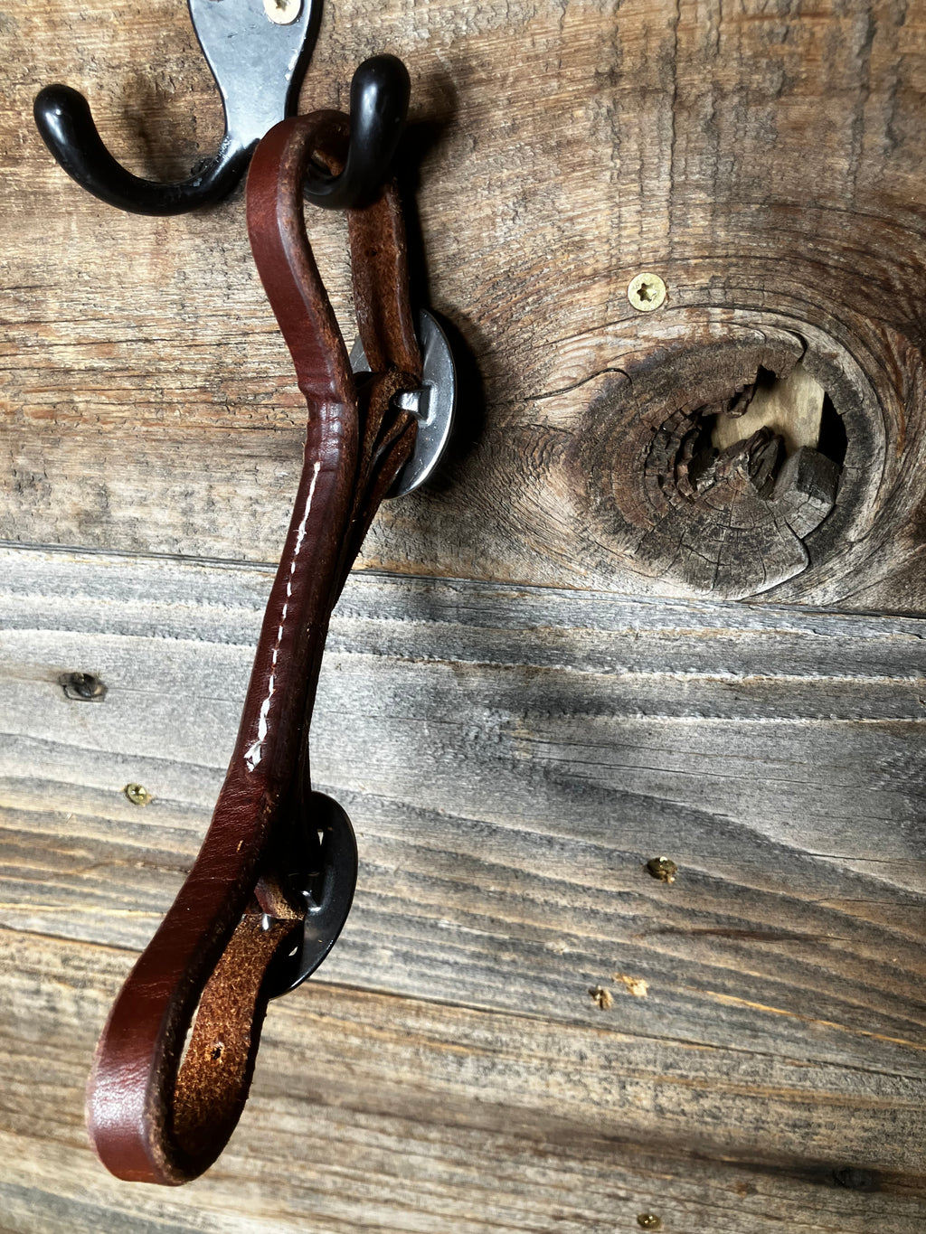 Heavy oil stainless curb strap