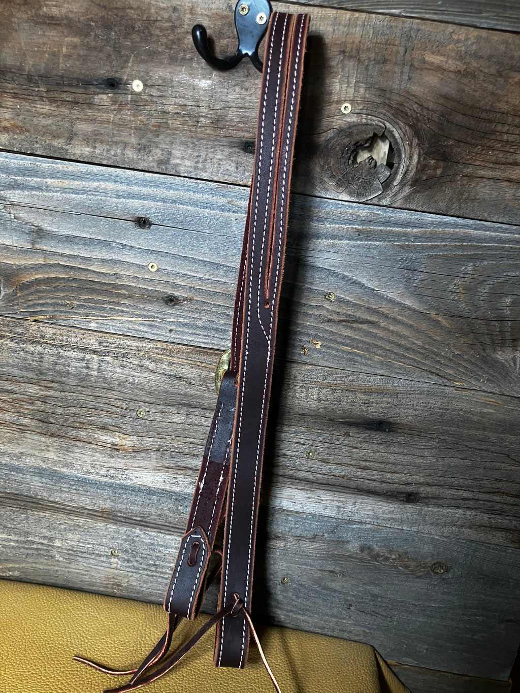 Latigo slit ear