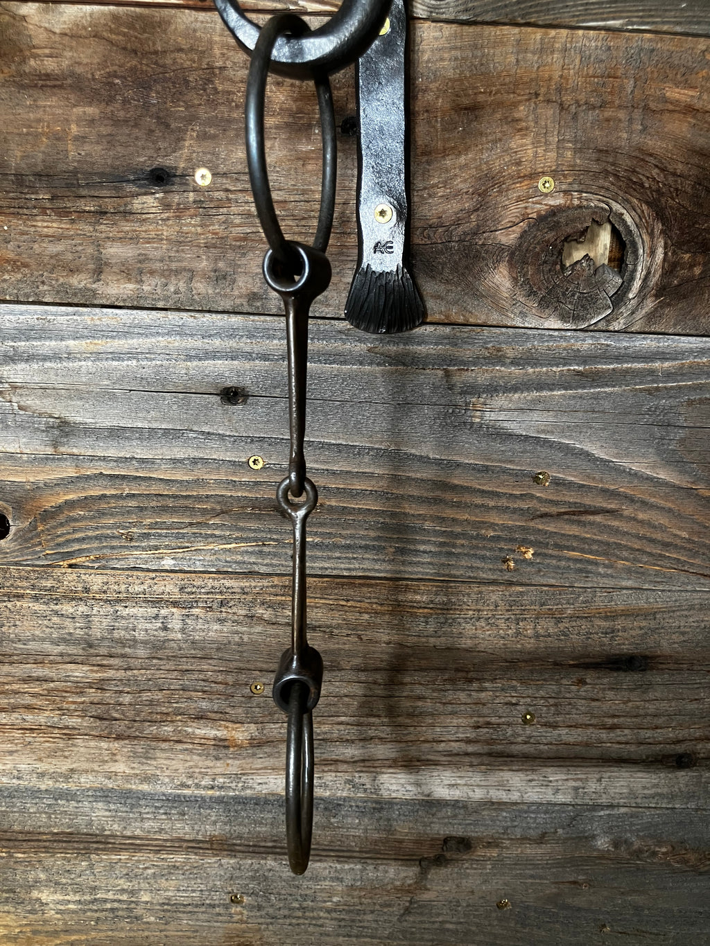 Flat triangle snaffle