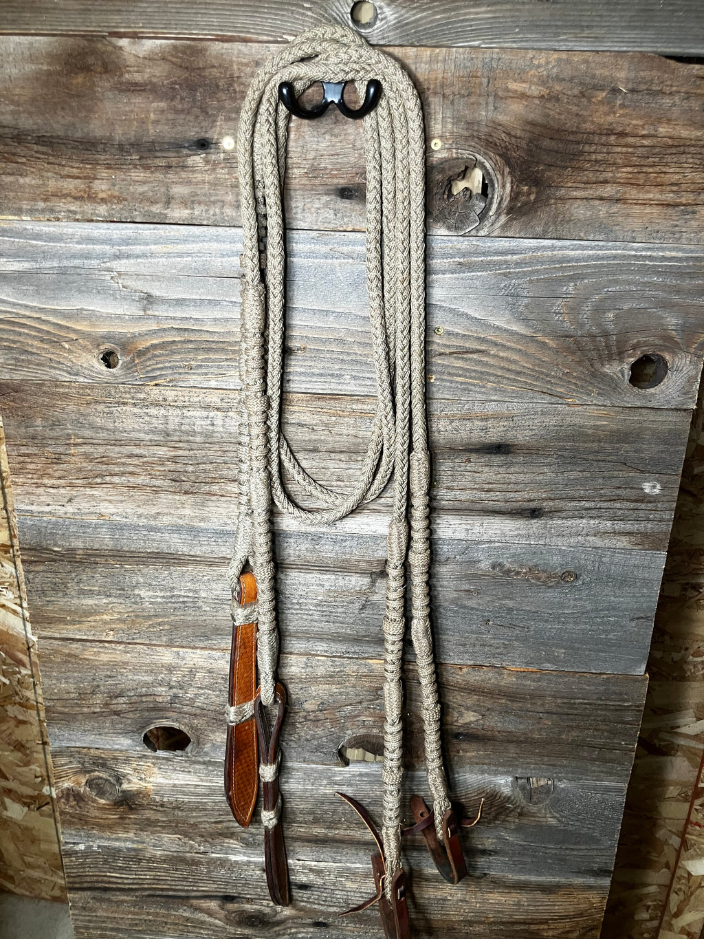 Paracord split reins