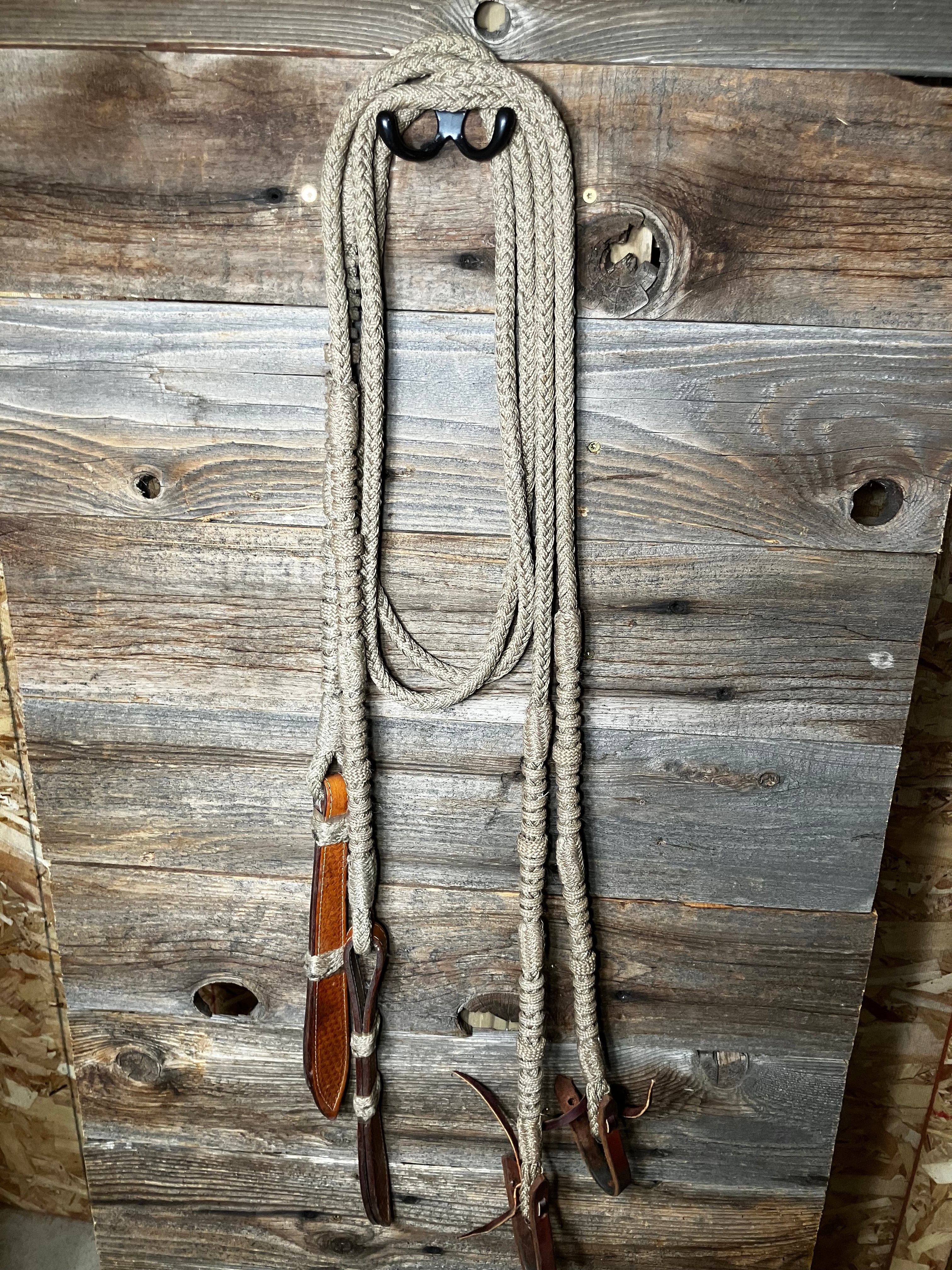 Paracord split reins