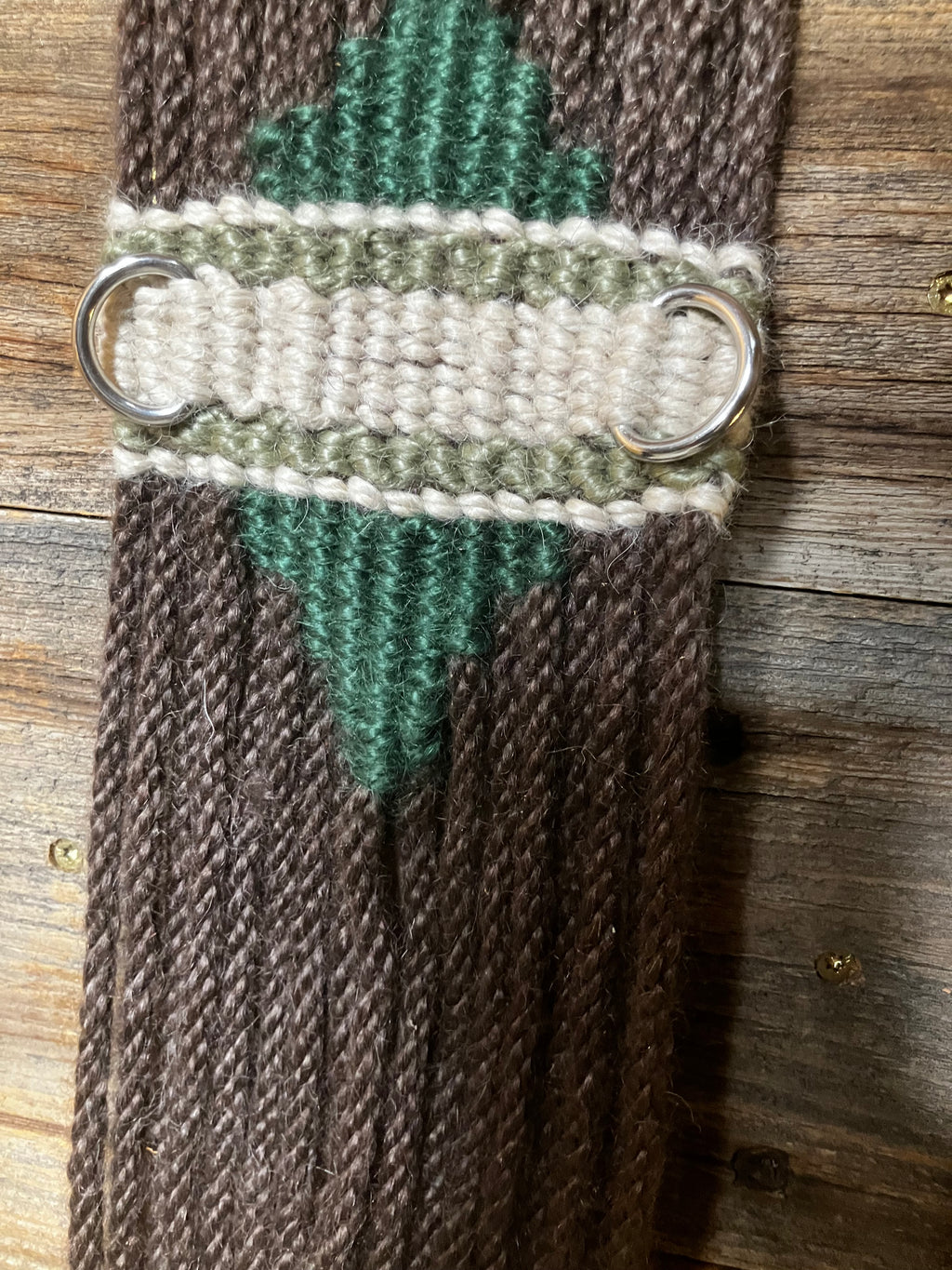 Brown and green cinch
