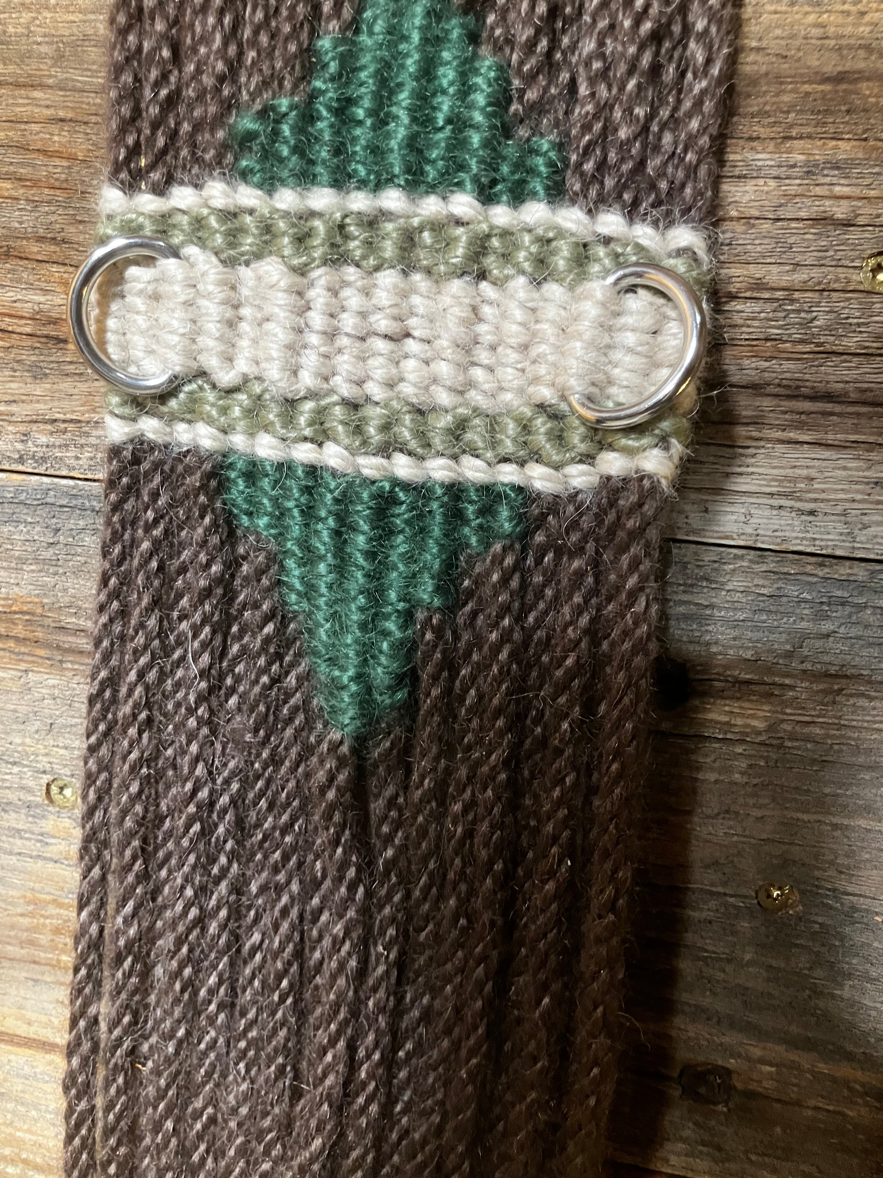 Brown and green cinch