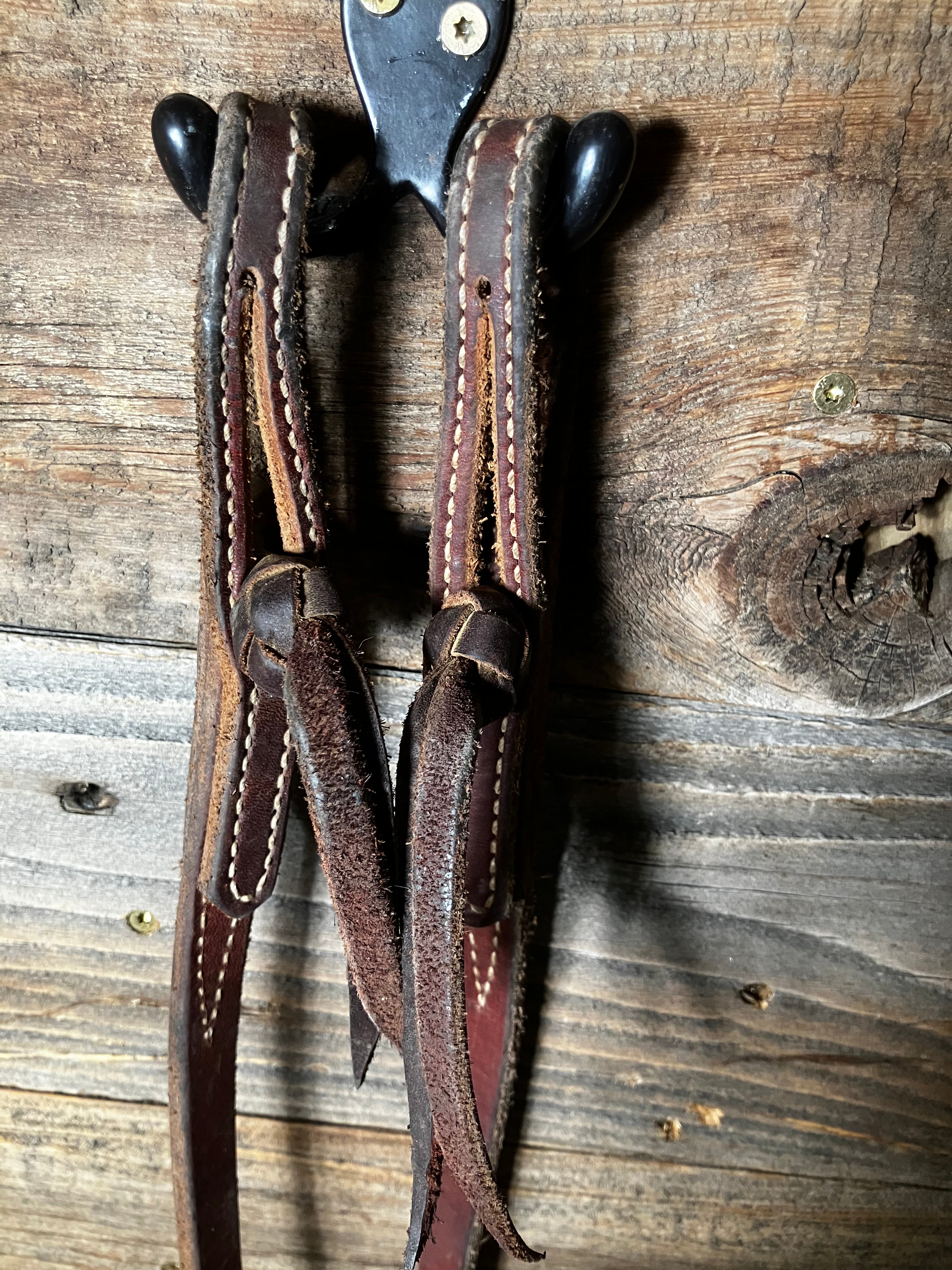 Pineapple knot rope reins