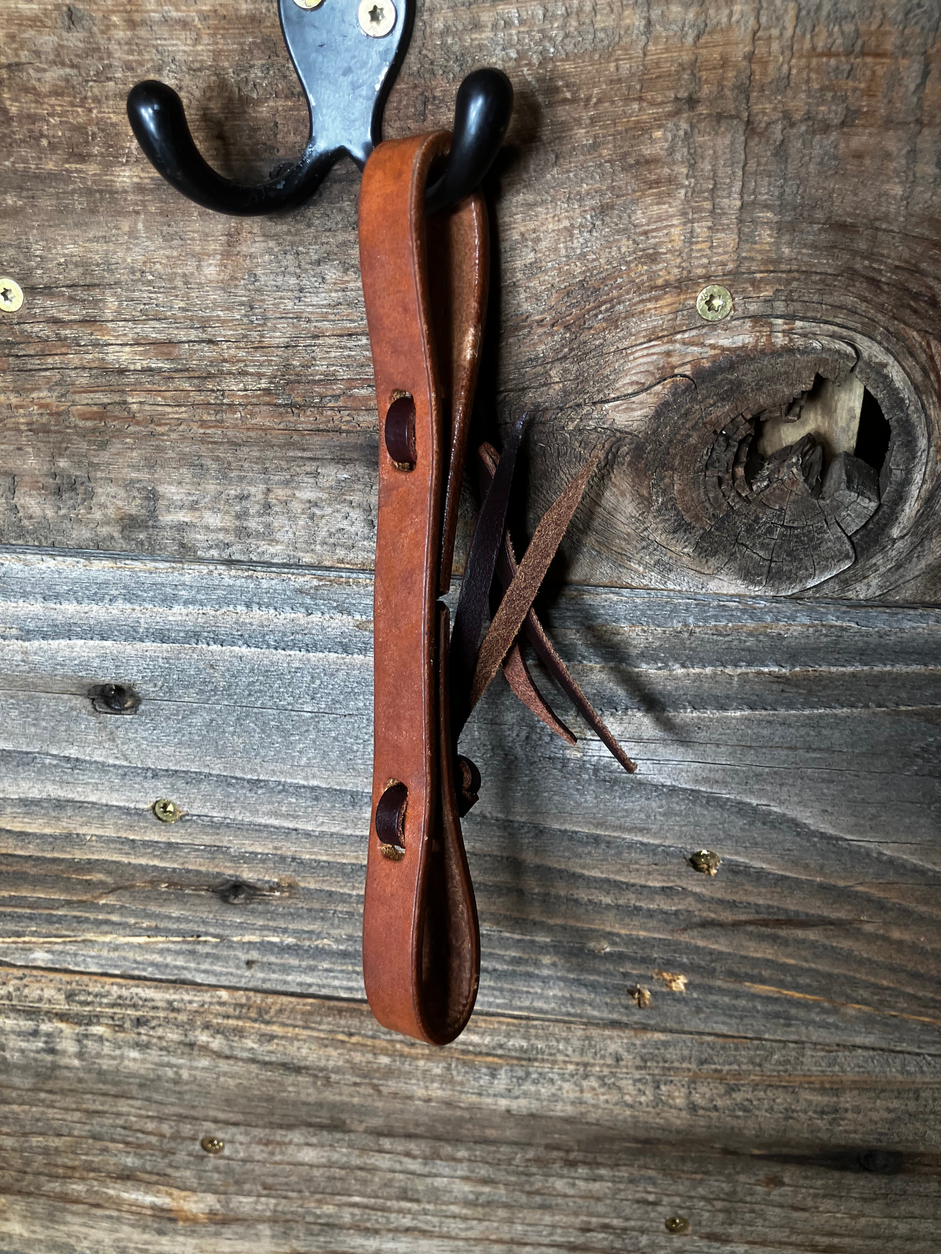Pineapple knot curb strap