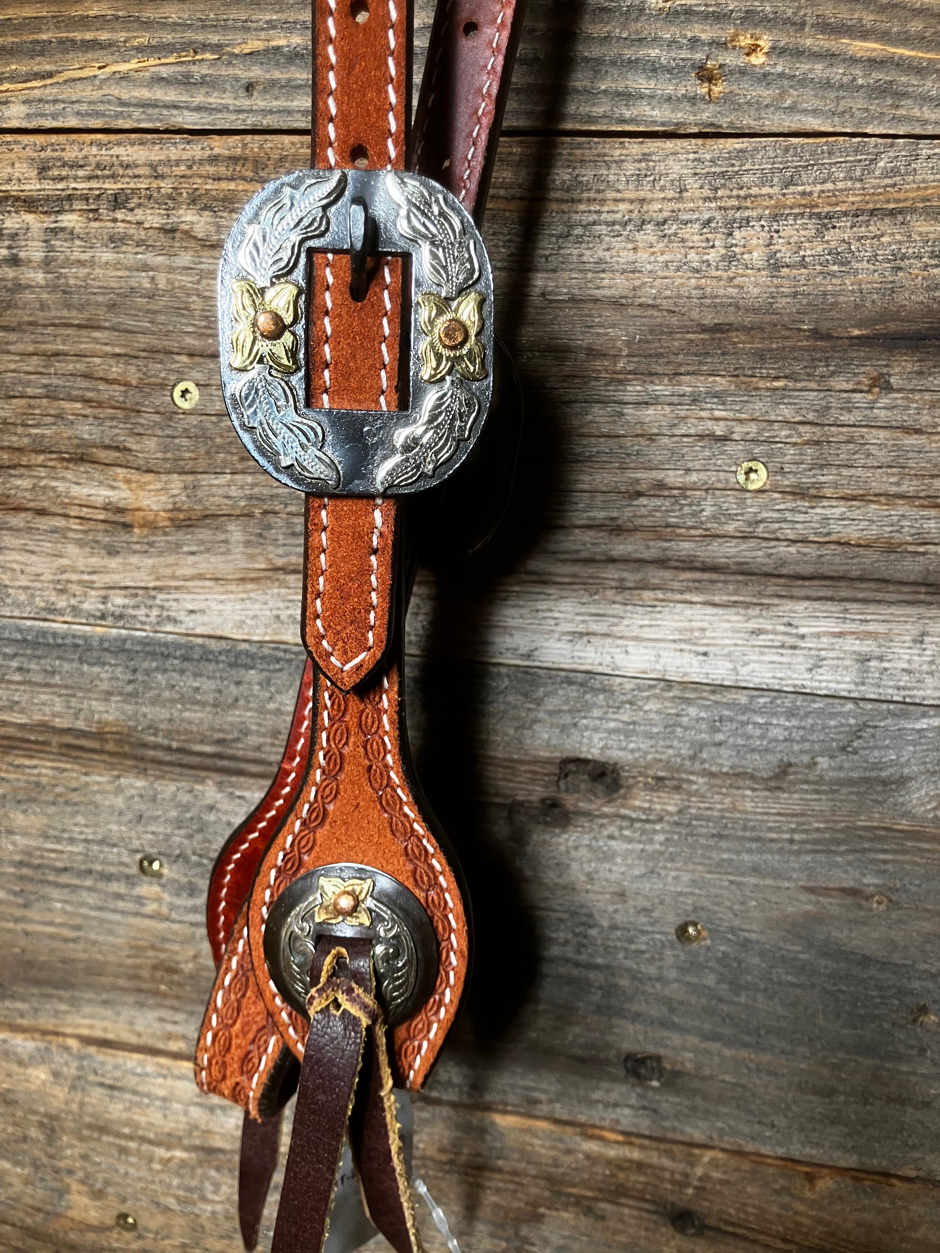 Roughout flower buckle