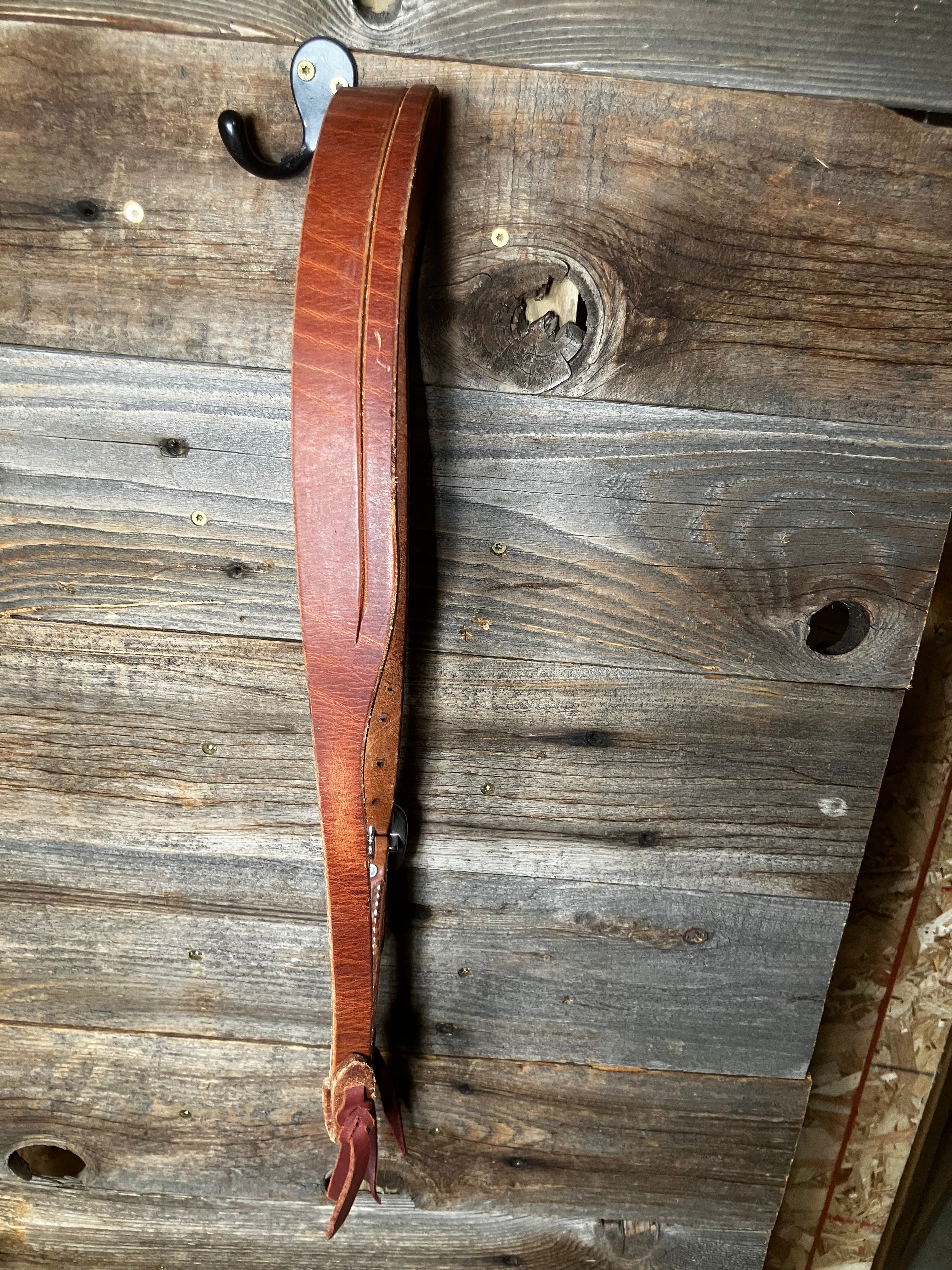 Harness slit ear